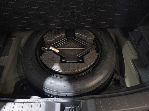 Certified 2025 Toyota RAV4 LE image 13