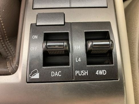 Used 2014 Lexus GX 460 image 14