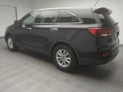 Used 2019 Kia Sorento LX image 3