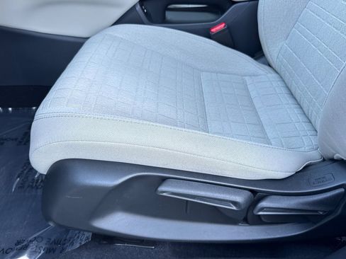 Used 2024 Honda HR-V LX image 15