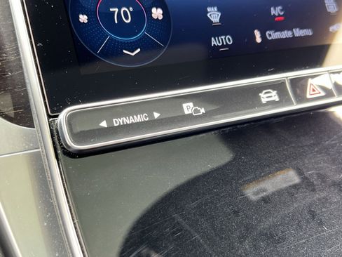 Certified 2025 Mercedes-Benz GLC 300 4MATIC image 37