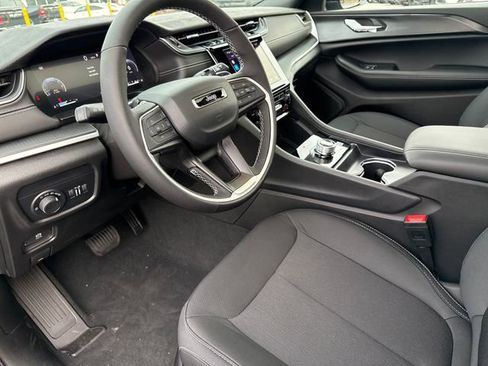 New 2025 Jeep Grand Cherokee L Laredo w/ Luxury Tech Group I image 23