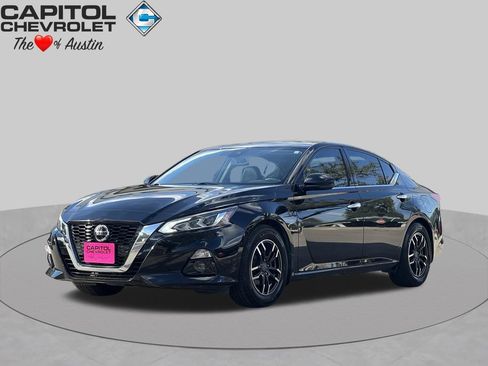 Used 2019 Nissan Altima 2.5 SL FWD image 1