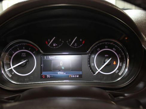 Used 2014 Buick Regal FWD image 11