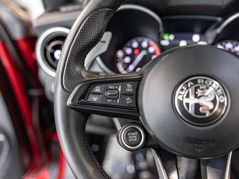 Used 2023 Alfa Romeo Stelvio Veloce AWD/4WD image 26