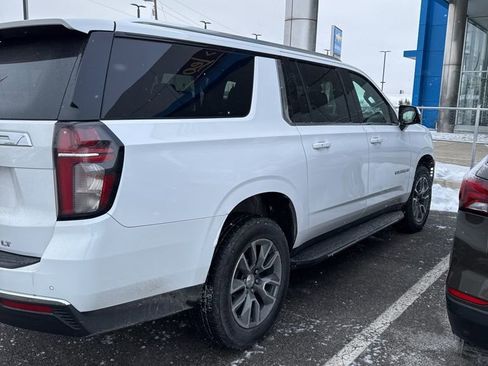 Certified 2021 Chevrolet Suburban LT w/ LT Signature Package image 2