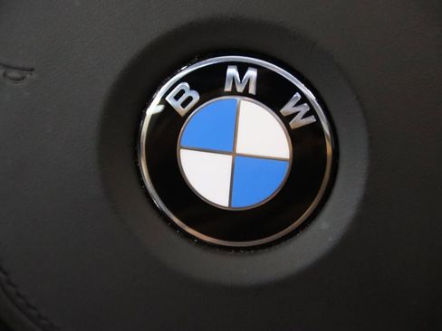 Used 2024 BMW Z4 M40i w/ Premium Package image 43
