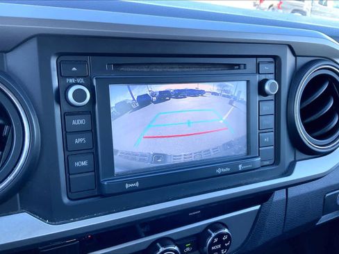 Used 2017 Toyota Tacoma SR5 w/ Tow Package image 27