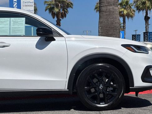 Used 2025 Honda HR-V Sport image 34