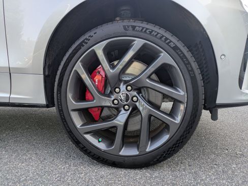 Used 2020 Land Rover Range Rover Velar SV Autobiography Dynamic image 9