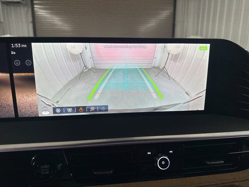 Certified 2025 INFINITI QX80 Sensory image 17