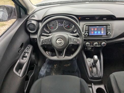 Used 2024 Nissan Kicks S FWD image 11