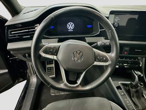 Used 2025 Volkswagen Jetta Sport FWD image 18