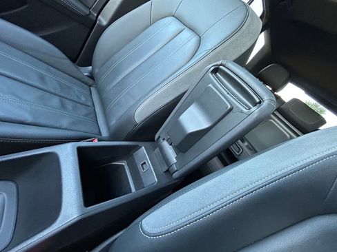 Used 2023 Audi Q4 e-tron Premium Plus w/ Premium Plus image 29