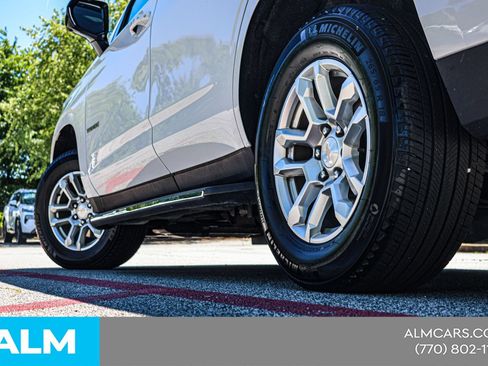 Used 2025 Chevrolet Tahoe LT AWD/4WD image 15