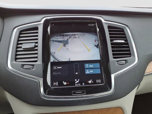 Used 2021 Volvo XC90 T6 Momentum w/ Climate Package image 22