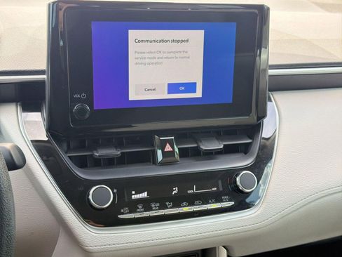 Certified 2023 Toyota Corolla Cross L FWD image 23
