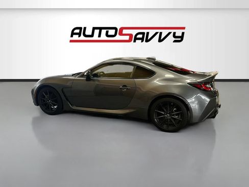 Used 2023 Toyota GR86 Premium RWD image 4
