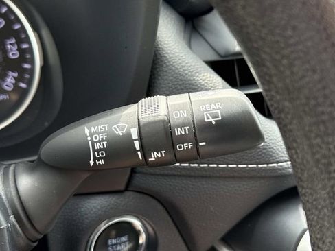 Used 2020 Toyota RAV4 XLE w/ Convenience Package AWD/4WD image 26