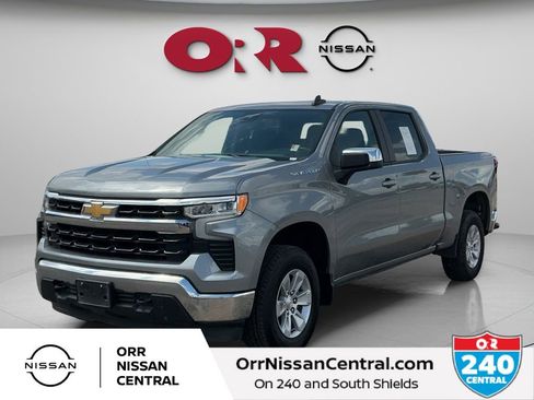 Used 2025 Chevrolet Silverado 1500 LT image 1