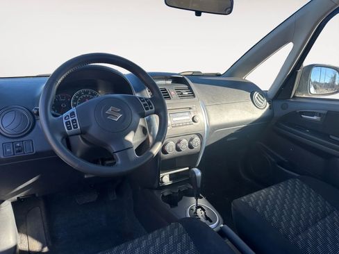 Used 2008 Suzuki SX4 AWD Hatchback w/ Touring Pkg image 12