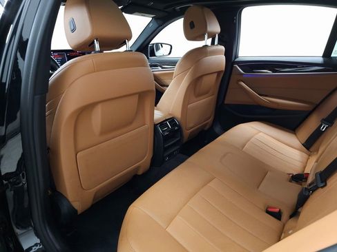 Used 2021 BMW 540i xDrive 540i xDrive w/ M Sport Package image 34