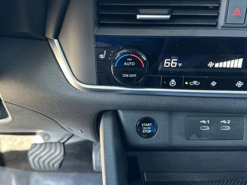 Certified 2024 Nissan Rogue SV w/ SV Premium Package FWD image 30