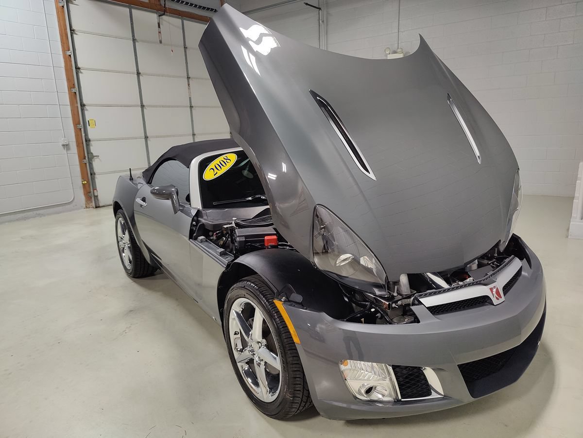 Used 2008 Saturn Sky Red Line RWD image 4