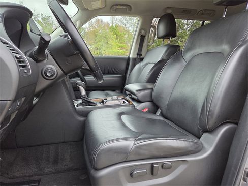Used 2021 Nissan Armada SL w/ Captain's Chairs Package image 12