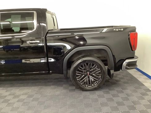 Used 2022 GMC Sierra 1500 SLT w/ SLT Premium Plus Package AWD/4WD image 4