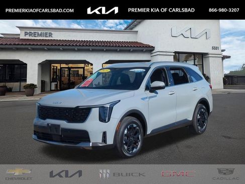 Certified 2025 Kia Sorento S FWD image 1