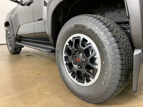 New 2026 Toyota 4Runner TRD Off-Road AWD/4WD image 15