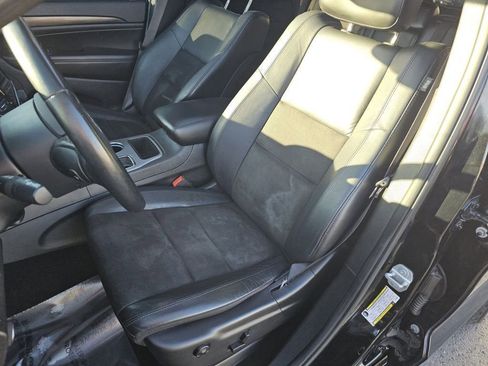 Used 2020 Jeep Grand Cherokee Altitude image 6