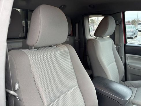 Used 2013 Toyota Tacoma 4x4 Access Cab V6 image 25