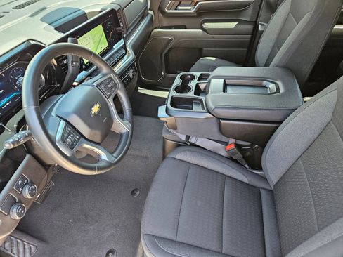 Used 2024 Chevrolet Silverado 1500 LT RWD image 18