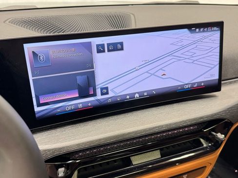 Used 2025 BMW 330i xDrive 330i xDrive image 12