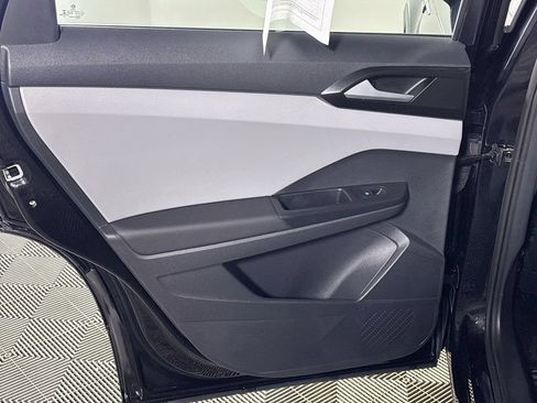 Certified 2022 Volkswagen Taos S FWD image 19