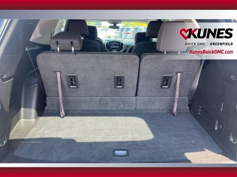 Used 2019 Chevrolet Traverse LT AWD/4WD image 38