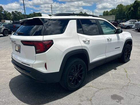 Used 2026 GMC Terrain Elevation w/ Elevation Premium Package FWD image 6