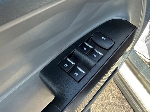 Used 2024 Ford Maverick XL FWD image 19