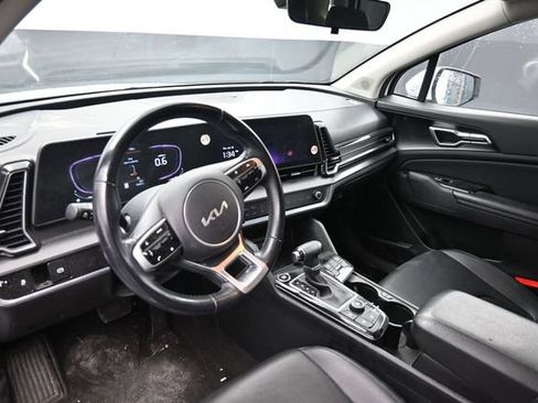 Used 2024 Kia Sportage EX FWD image 13