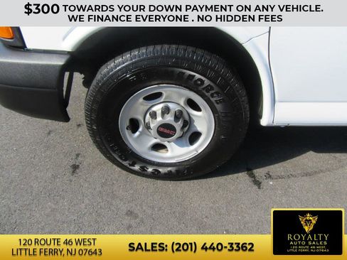 Used 2015 GMC Savana 2500 image 20