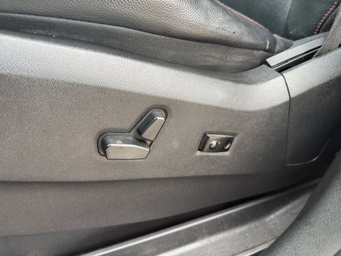 Used 2018 Dodge Grand Caravan GT FWD image 15