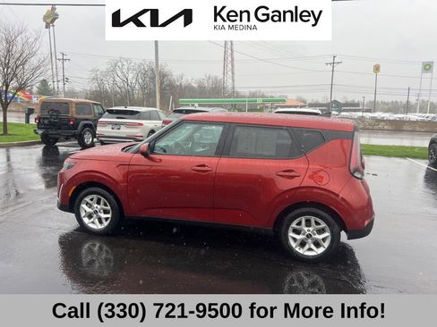 Certified 2024 Kia Soul LX w/ Option Group 015 image 16