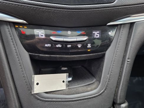 Used 2019 Cadillac XT5 Luxury image 17