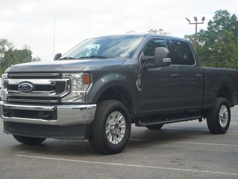 Used 2021 Ford F250 XLT image 5