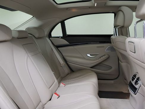 Used 2019 Mercedes-Benz S 450 Sedan image 24