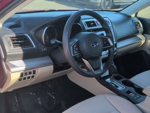 Used 2018 Subaru Outback 2.5i AWD/4WD image 11