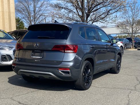 Certified 2023 Volkswagen Taos SE w/ Black Wheel Package AWD/4WD image 3