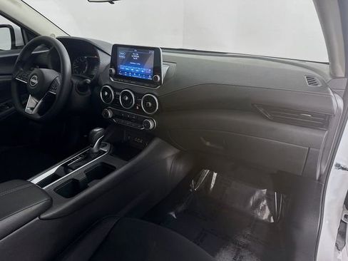 Used 2024 Nissan Sentra SV image 27